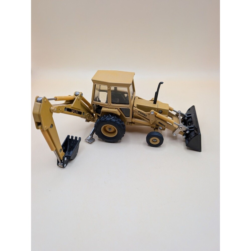 Ertl Ford 555A Backhoe Loader 1:32 Diecast Tractor Vintage Construction